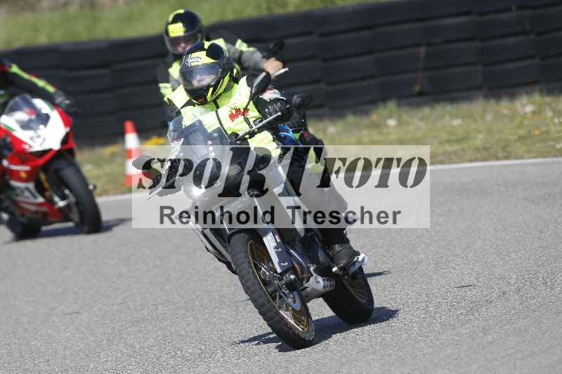 /01 02.04.2026 MAZ ADR/Gruppe gelb Gruppe gruen/Instruktoren